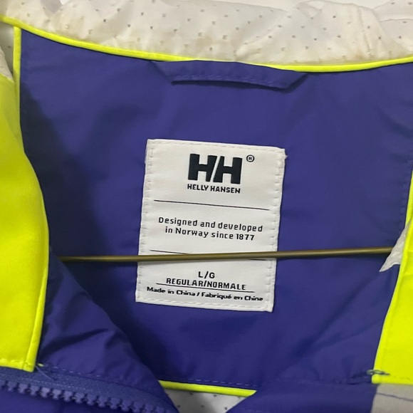 3/4 length fall/spring heavy windbreaker - Picture 3 of 3